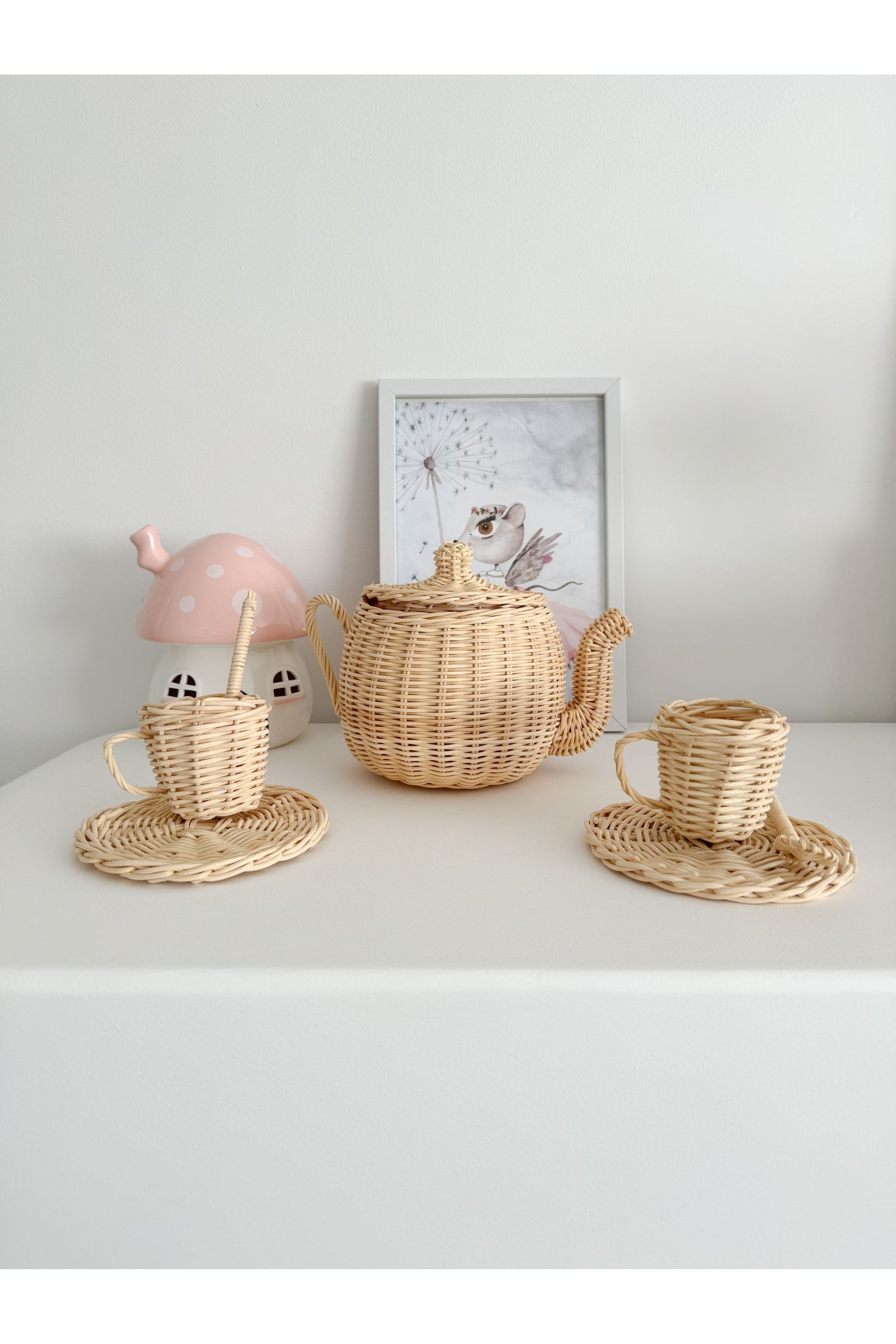 Tea cup set seconds